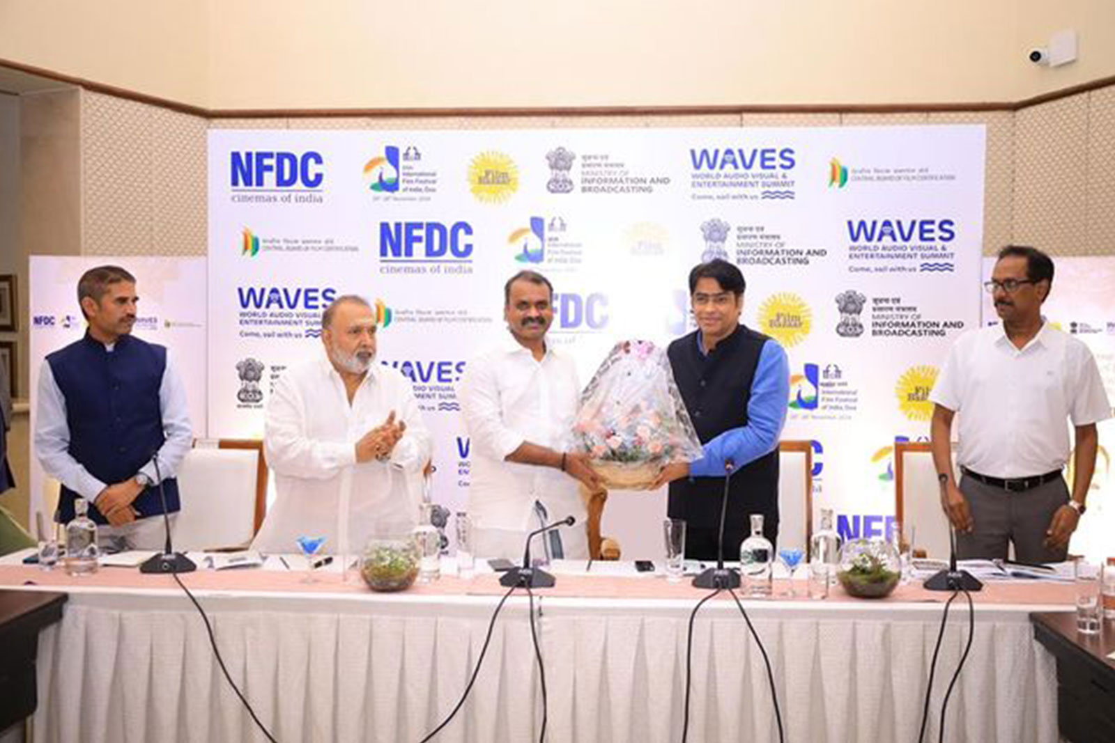 1731405469_iffi roadshow.jpg